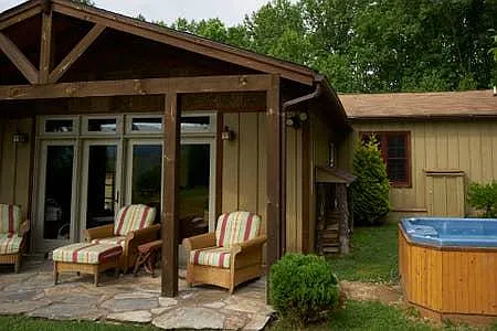 4 bed, 2200 sqft, $2,800 — Photo 3