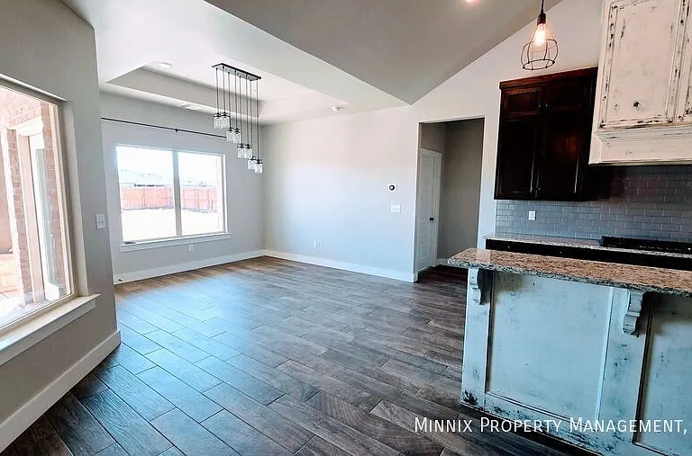 9625 Hey Jude Ln W — Photo 17