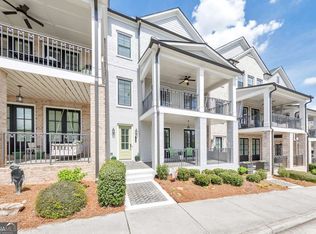 118 Harlow Cir, Roswell, GA