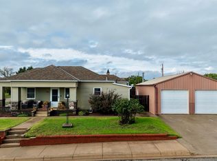 702 Cathedral, Victoria, KS 67671