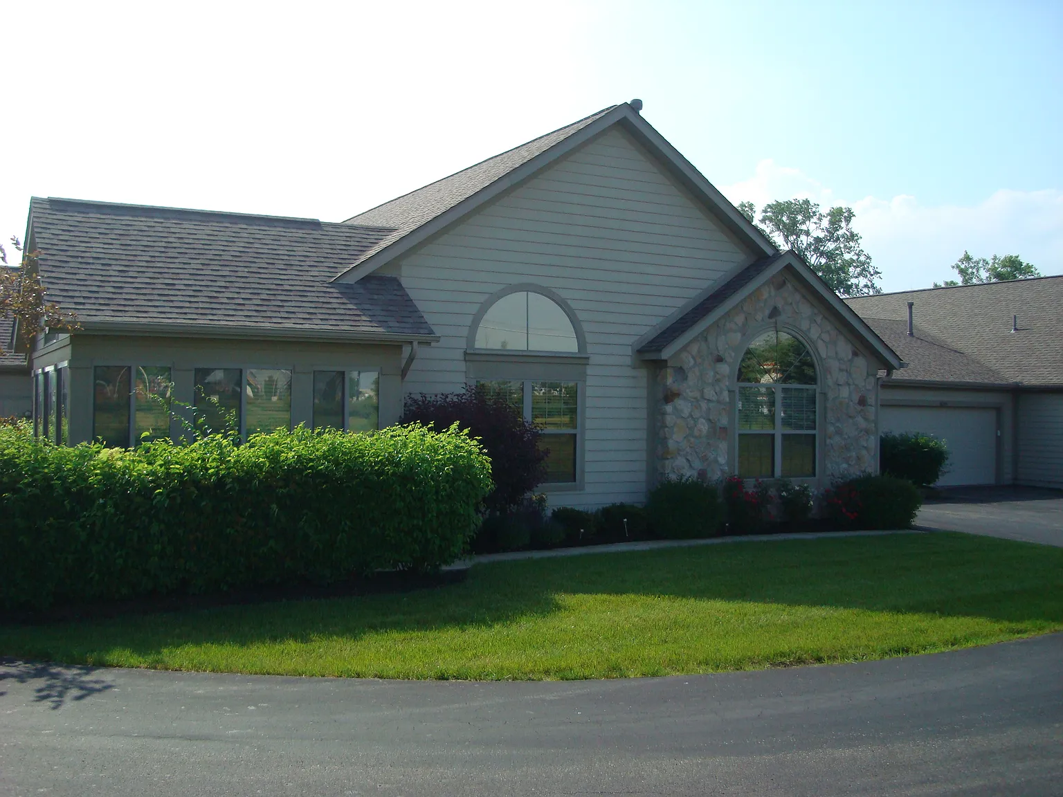 6041 Landings Pond Pl photo 1