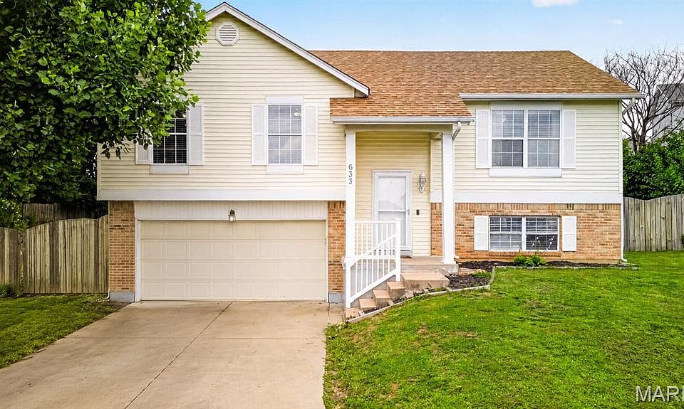 1st image of 633 Longhorn Dr