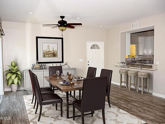 4th image of 20300 Vanowen St APT 11