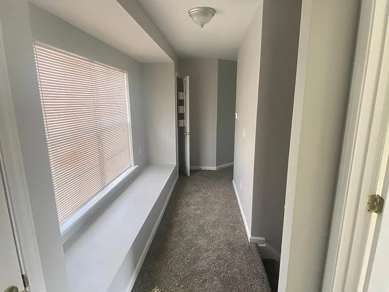 370 Charter Oak Ct — Photo 11