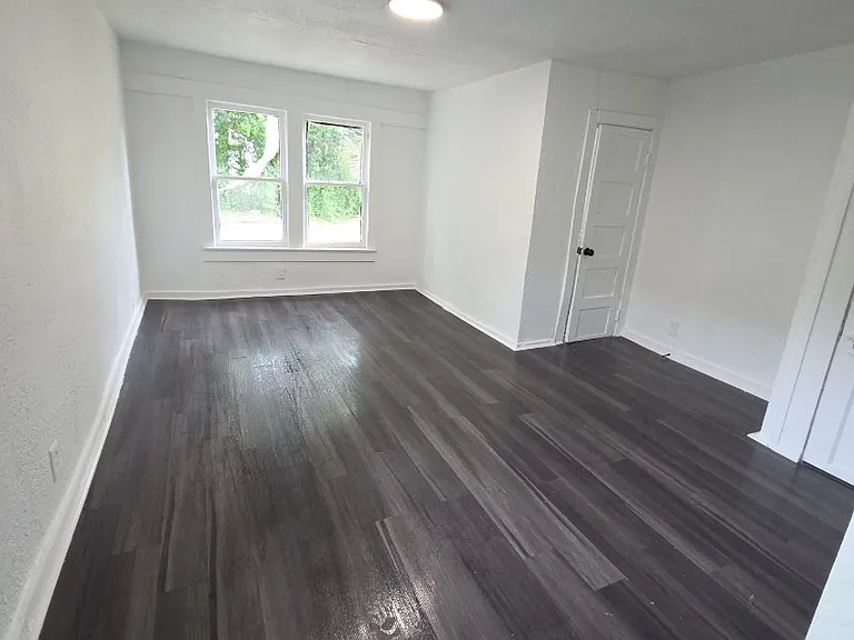 3923 Springfield Blvd #1 — Photo 5