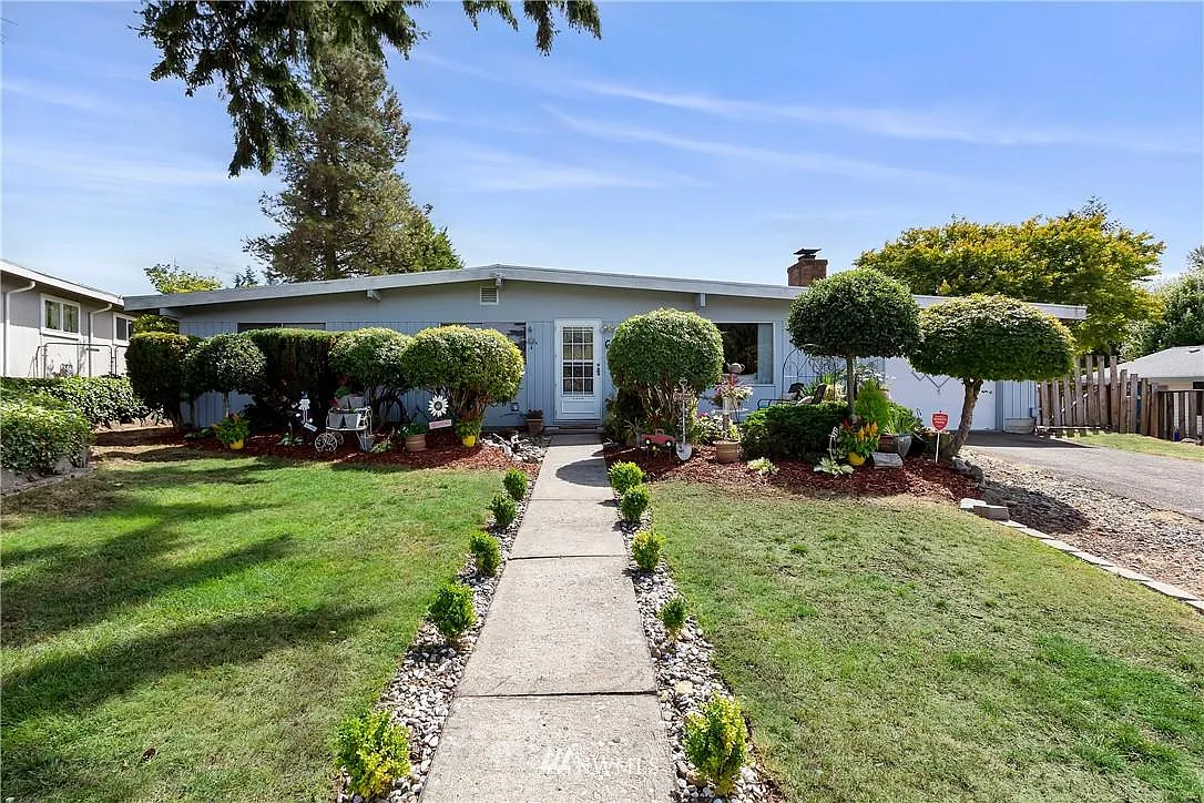 610 S 318th Pl photo 1