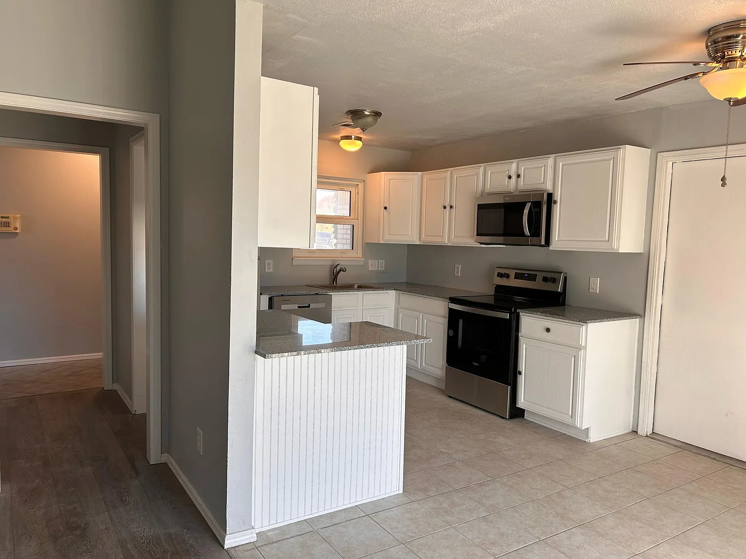 3 bed, 1140 sqft, $1,500 — Photo 4