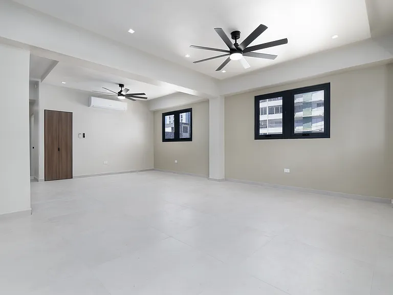 3B Calle 306 #306 — Photo 4