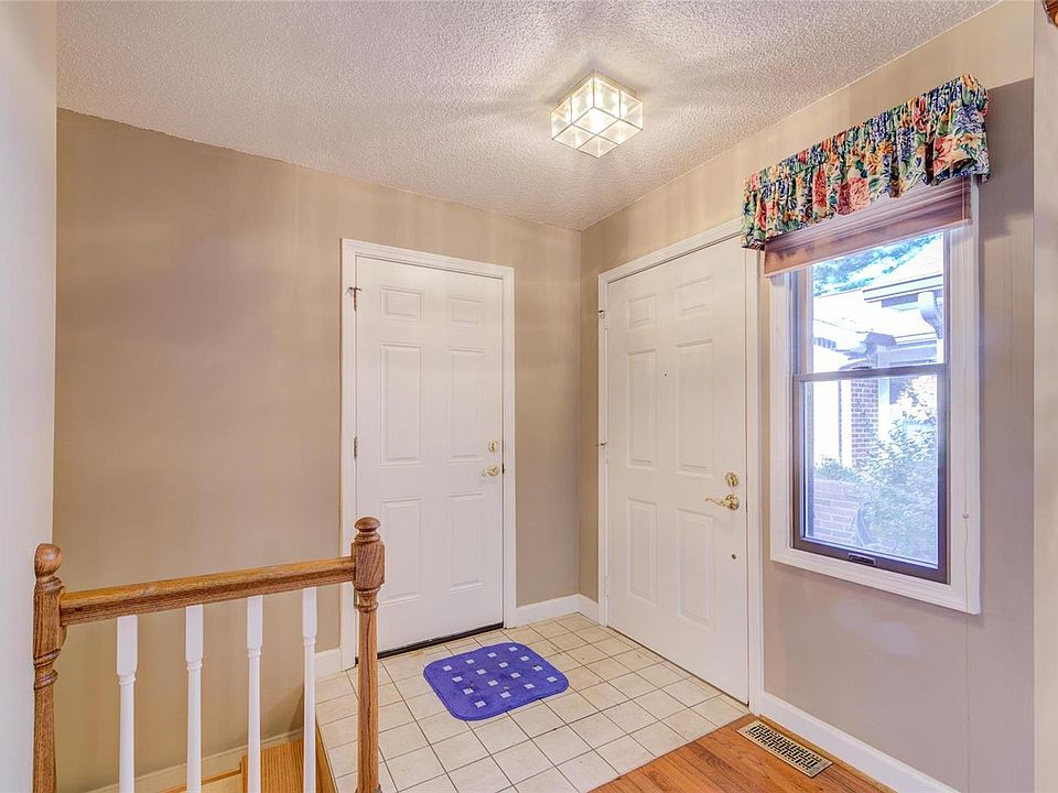 5623 Duchesne Parque Dr, Saint Louis, MO 63128 Zillow