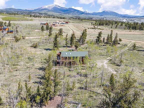 3rd image of 408 Foxtail Lane
