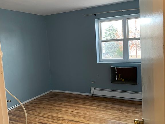 2nd image of 1774 Hammersley Ave #3
