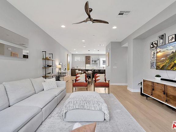 2nd image of 5132 Melrose Ave