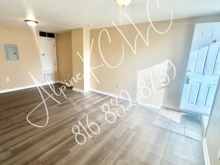9801 E Kentucky Rd #H — Photo 4
