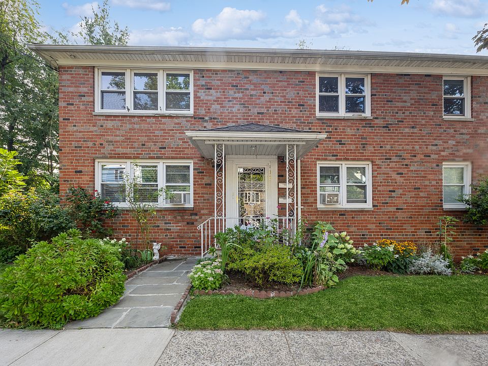 1st image of 135 Murray Ave #2