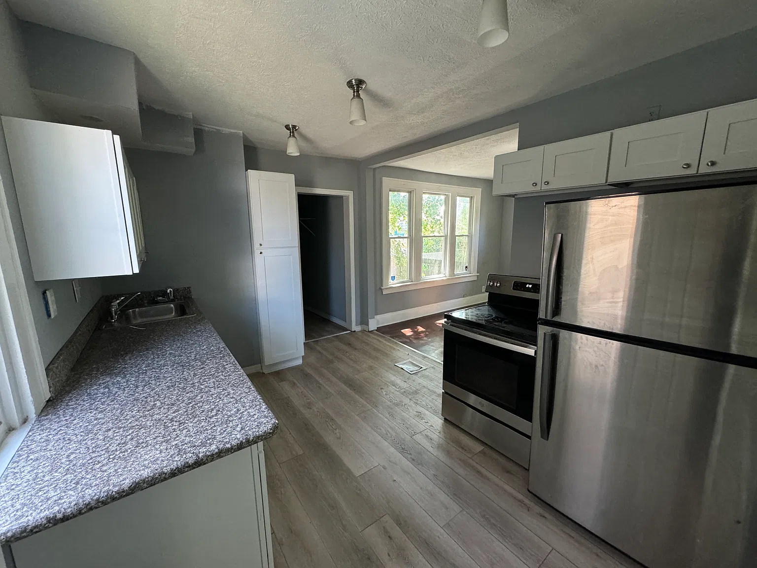 2 bed, 1150 sqft, $1,500 — Photo 4