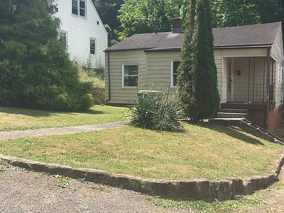 5th image of 206 Cherry St