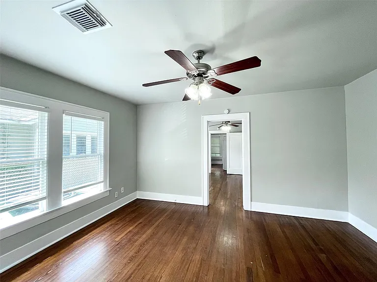 4009 Oak Ridge St — Photo 5