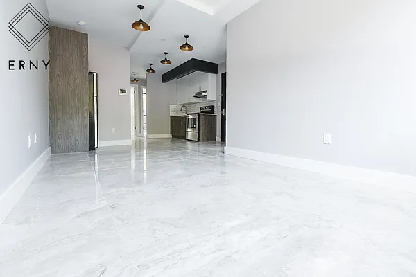 Rented by ERNY LLC | media 12