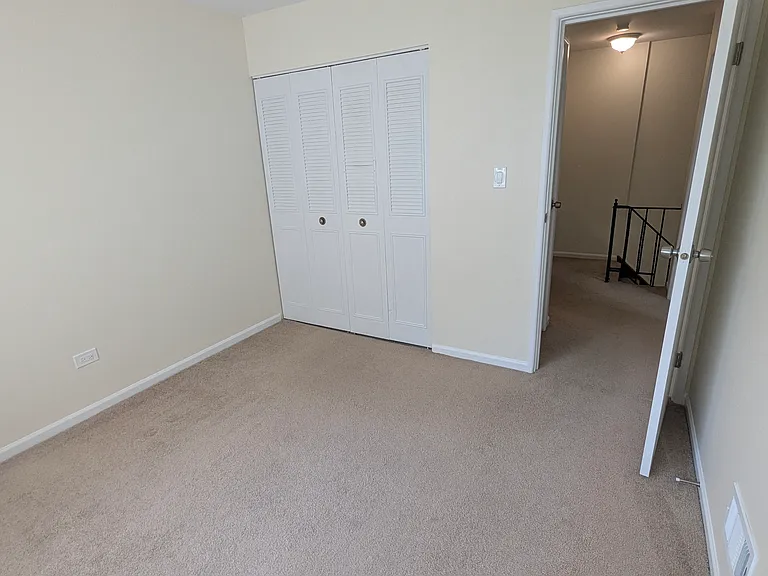 10S442 Echo Ln #3 — Photo 19