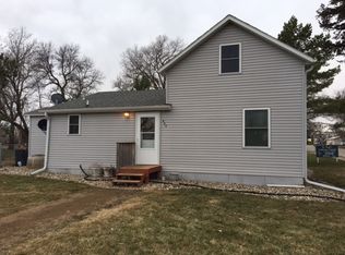 409 4th St, Henry, SD 57243