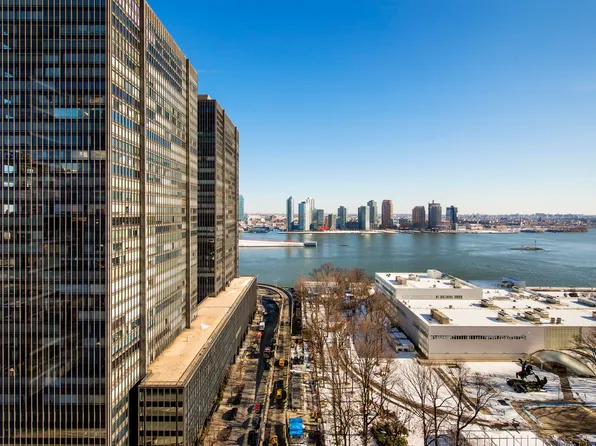 845 United Nations Plaza image 7 of 7