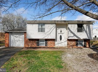 19084 Staleybridge Rd, Germantown, MD 20876