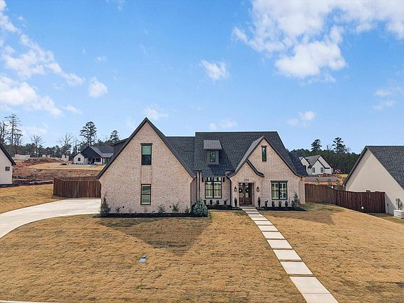 5th image of 205 Shortleaf Ln