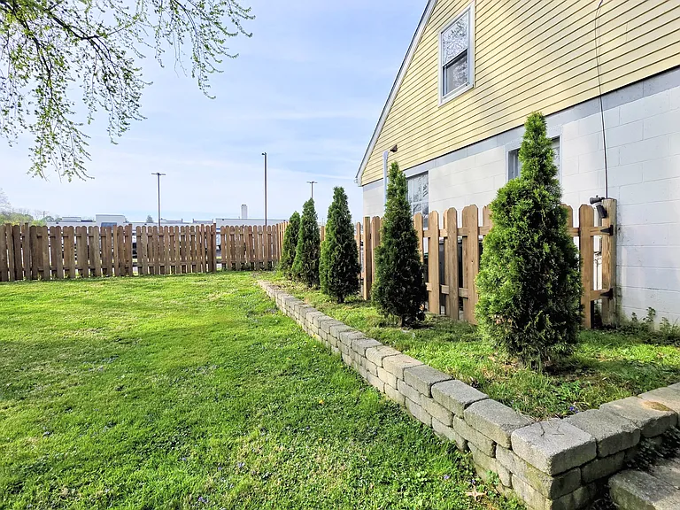 712 S Broad St — Photo 28