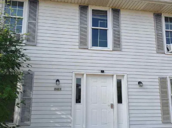 2421 Camelot Blvd #B, Sheboygan, WI 53081