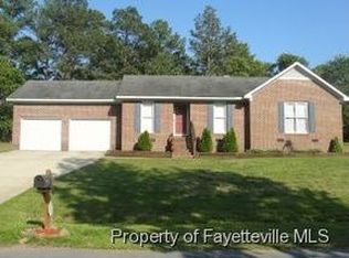 165 Lakeridge Dr, Cameron, NC 28326