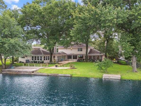 13135 Holston Hills Dr, Houston, TX 77069