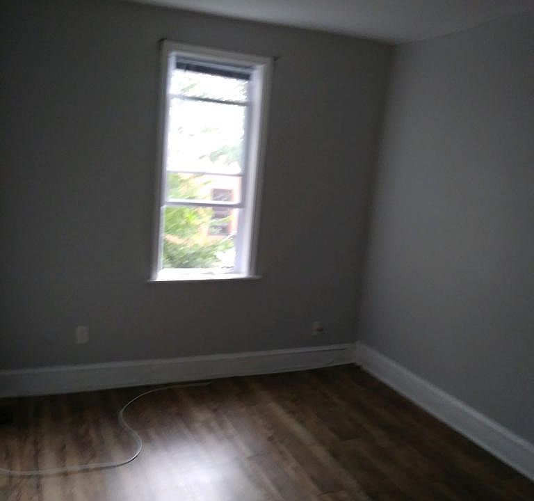 1st image of 2007 W Spencer St