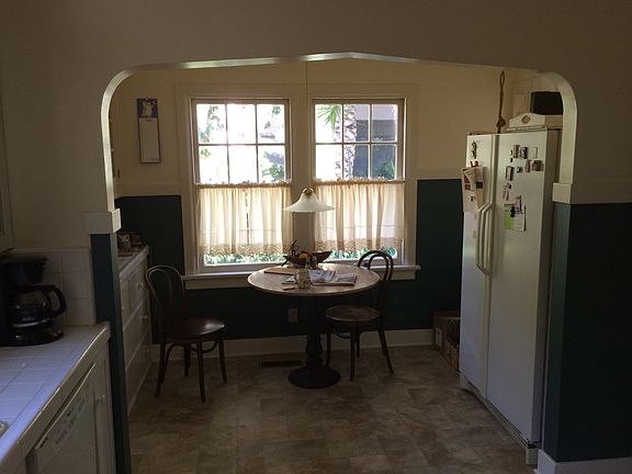 3rd image of 44 Claremont Ave