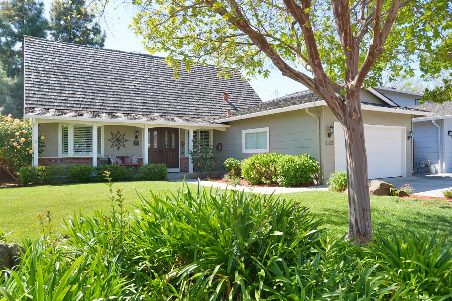 1802 Frobisher Way photo 1