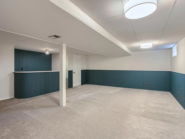 5520 W Lehigh Ave — Photo 10