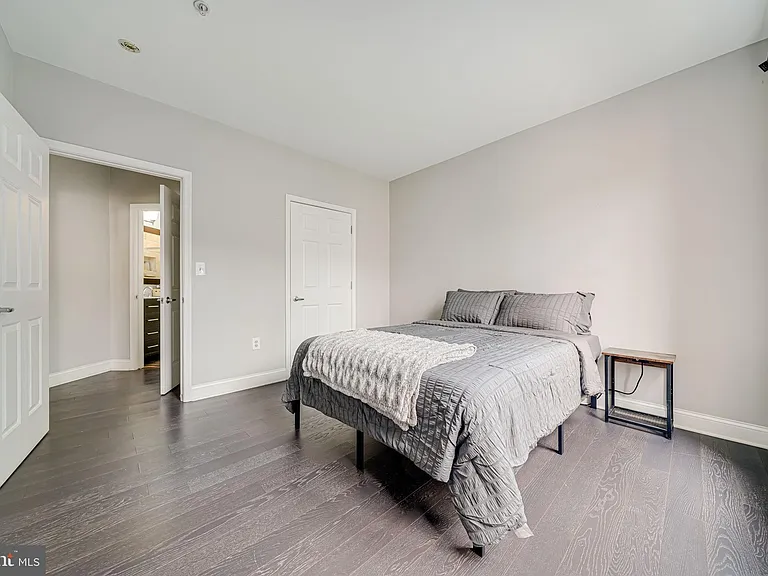 801 S Greenbrier St #113 — Photo 16