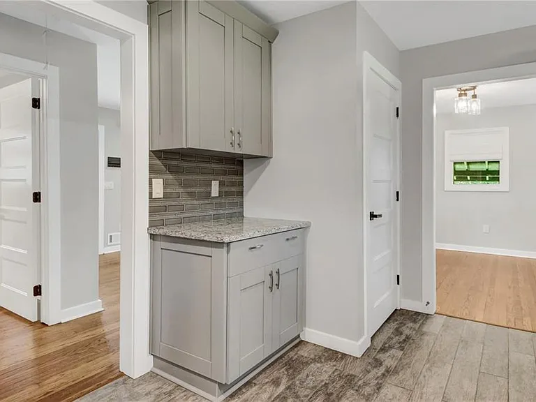 2692 Rockcliff Rd SE — Photo 11
