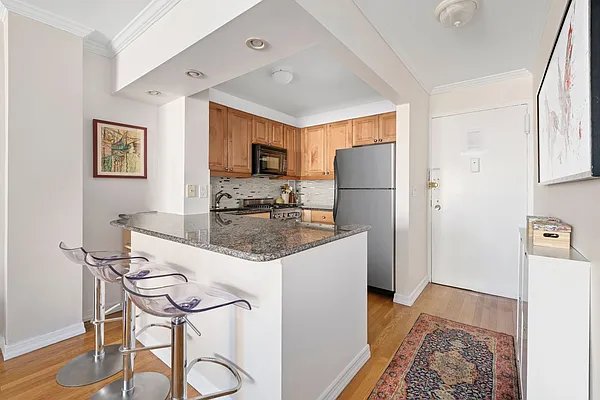 Sold by Compass | media 2