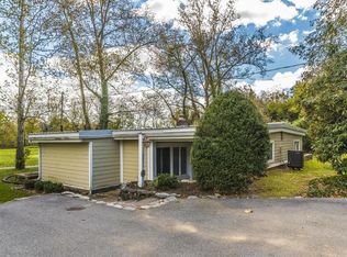 12819 Fountain Head Rd, Hagerstown, MD 21742