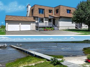 401 Swan Cove Ln, Chester, MD 21619