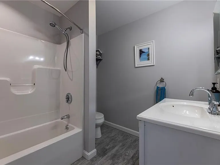 14 Clinton Ave #3 — Photo 10