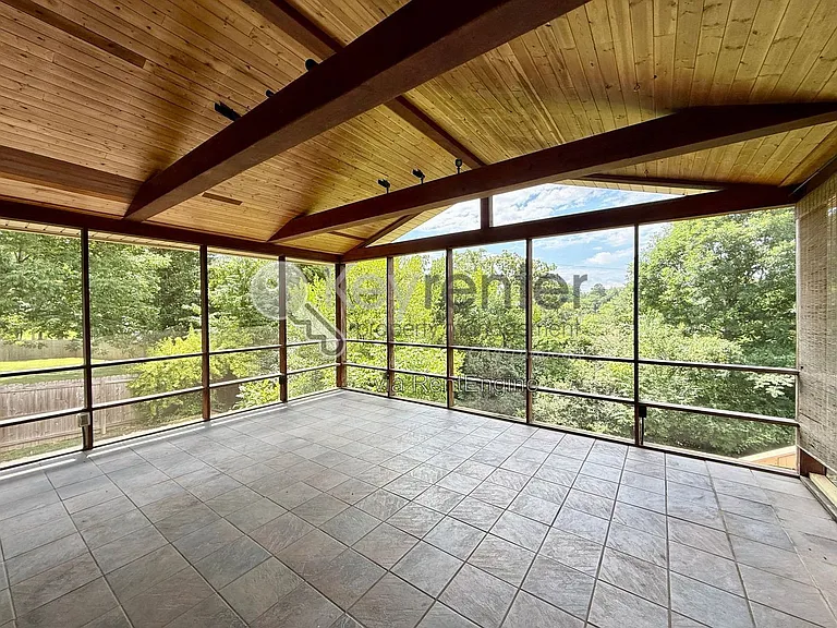 1406 Highland Way — Photo 11