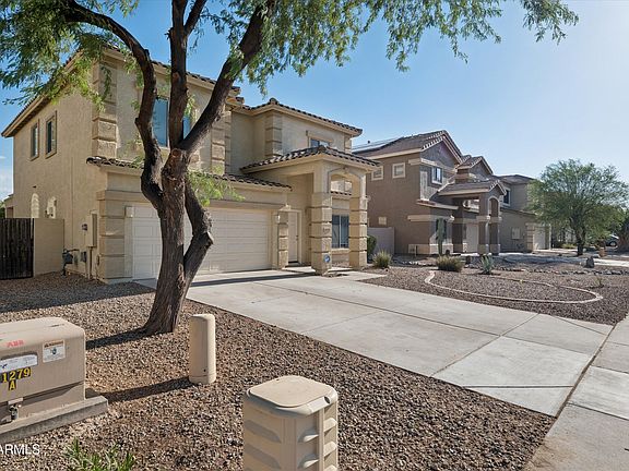 3rd image of 44247 W CAVEN Drive