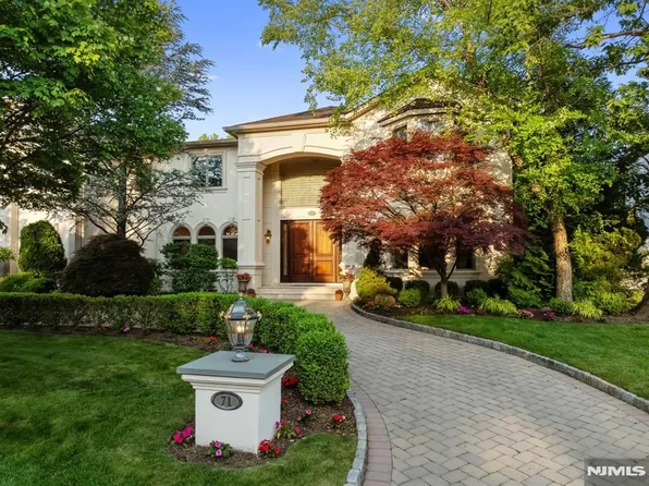 71 Roberts Rd, Englewood Cliffs, NJ 07632