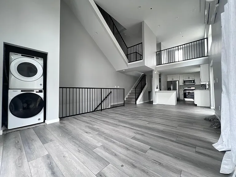 11344 Hatteras St #B12 — Photo 81