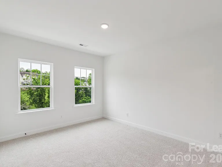 62 Walnut Springs Dr — Photo 16