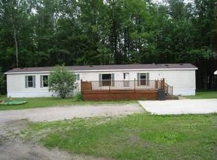 919 W Blakely Rd, Sanford, MI 48657