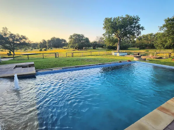 101 TWISTED OAK Drive, Horseshoe Bay, TX 78657