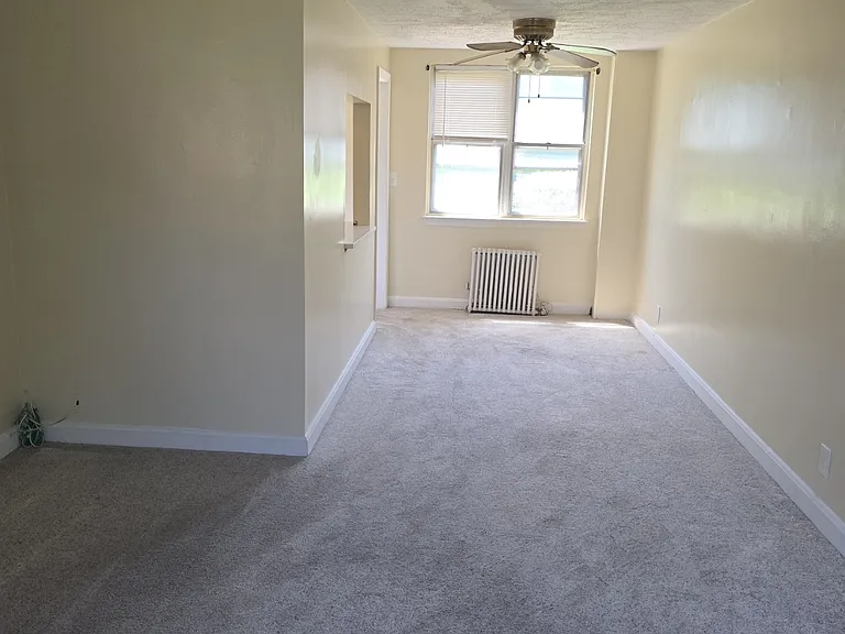 44 Virginia Ave — Photo 18