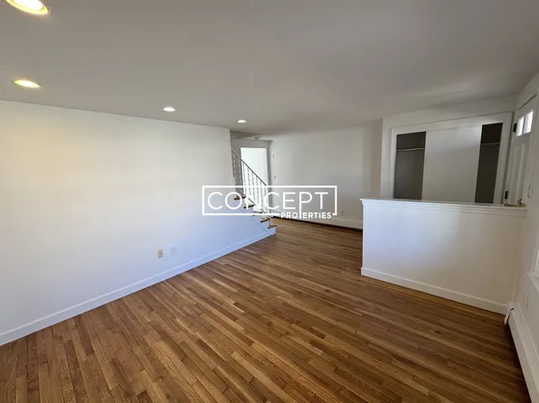 29 Pond St, Belmont, MA 02478